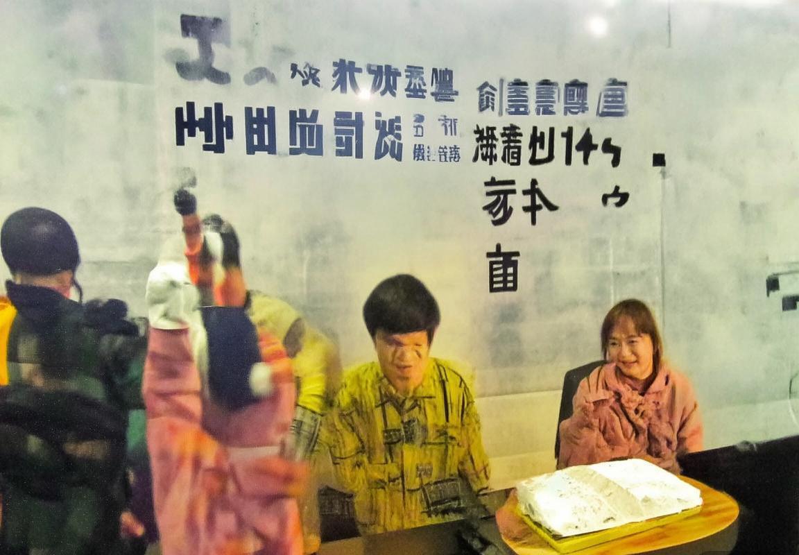 广东深圳篮球对决：季后赛经典瞬间回顾与解析